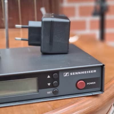 Sennheiser Diversity Receiver EM 300+SK300 Transmitter image 3