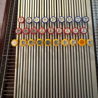 Autoharp Chromaharp Caroler 27 Chords - Mute Bar - Good Condition image 2