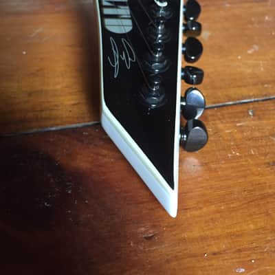 ESP LTD Alexi-600 White And Black image 5