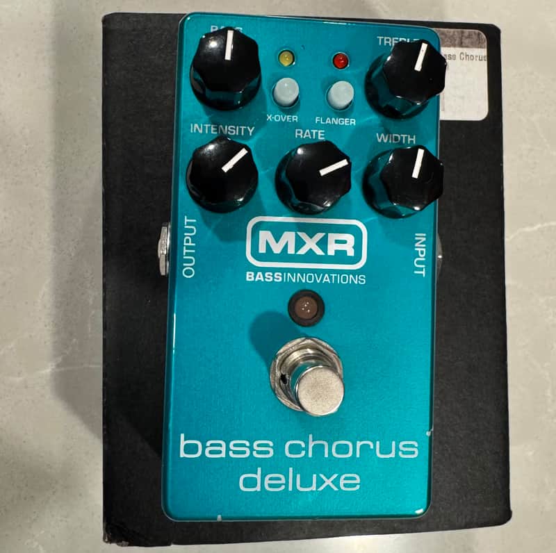 MXR M83 Bass Chorus Deluxe