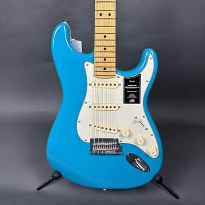 Fender American Professional II Stratocaster - Miami Blue Maple Fingerboard image 2