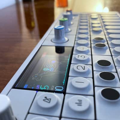 Teenage Engineering OP-1 Portable Synthesizer Workstation 2011 - Present - White image 11