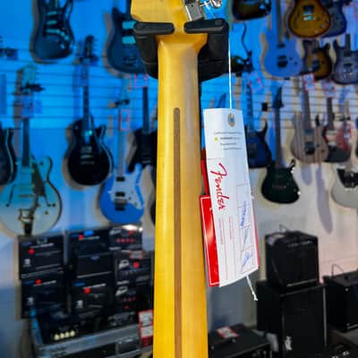 Fender Player II Stratocaster Electric Guitar - Polar White with Rosewood Fingerboard FREE PLEK! 885 image 9