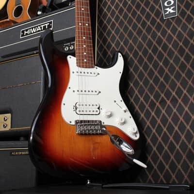 Fender Stratocaster mexico 2018 - Sunburst image 8