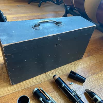 Henry Gunckel A Clarinet wood body w/fresh repaid Paris, France buffet stencil coffin case (simple system - not Albert or Boehm) Late 1800s image 3