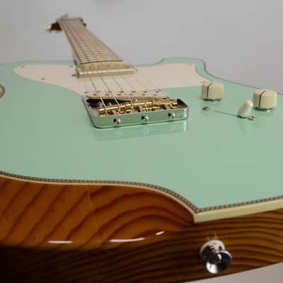 Bruce Guitars - "The Ellary" deluxe, surf green , Gemini pickups image 22