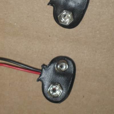 3 used genuine BOSS older battery clips (1 GRAY, early 1980s / 2 BLACK - one late from 1980s, other from 1990s) (NO pedals) - also including 2 new NON Boss battery clips, 2 extra wires, 2 pieces heat shrink tubing (AS IS / FINAL SALE- read description) image 24
