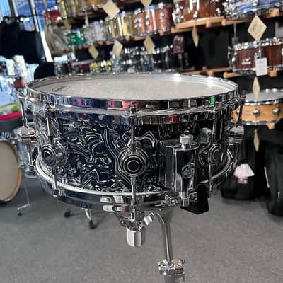 Peter Erskine's DW Jazz Series 5.5x14" Maple Gum Snare Drum in Black Abalone image 4