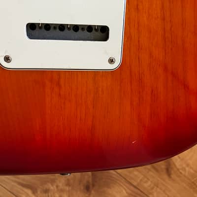2015 Fender Standard Stratocaster Plus Top with Maple Fretboard 2013 - 2017 - Cherry Burst image 9