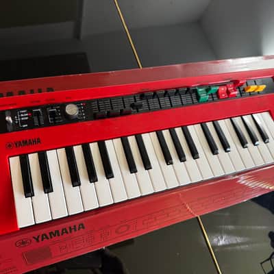 Yamaha Reface YC Mini Mobile Keyboard 2015 - Present - Red