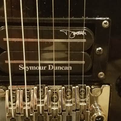Dean Razorback V 2007 Black And Red image 4
