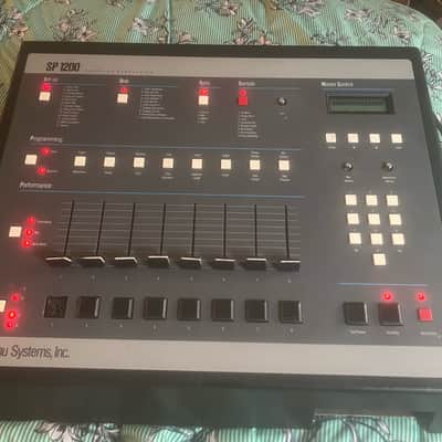E-MU Systems SP-1200 8-Voice Drum Sampler 1987 - 1996 - Black image 1