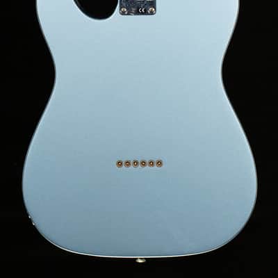 Fender Chrissie Hynde Telecaster Rosewood Fingerboard Ice Blue Metallic (675) image 4