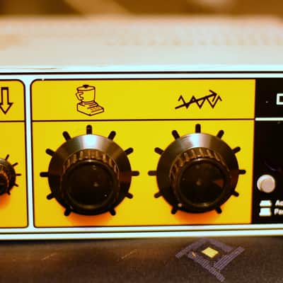 Orange OB1-500 500-Watt Bass Amp Head 2015 - Present - White image 6