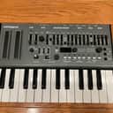 Roland SH-01A Boutique Series Synthesizer Module with K-25m Keyboard 2017 - Present - Gray