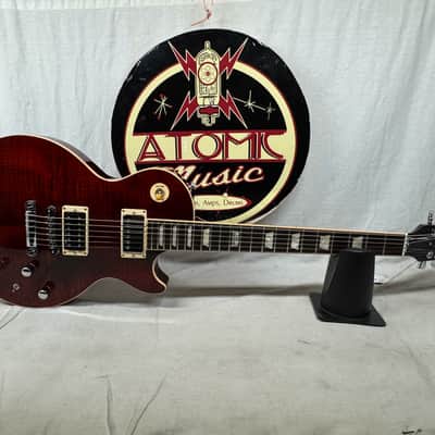 Gibson Les Paul Classic Guitar with Case 2014 image 2