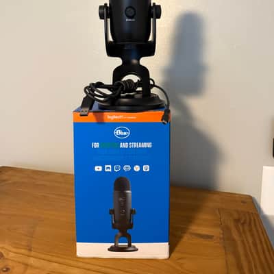 Logitech YETI Blue Premium Multi-Pattern USB Microphone image 4