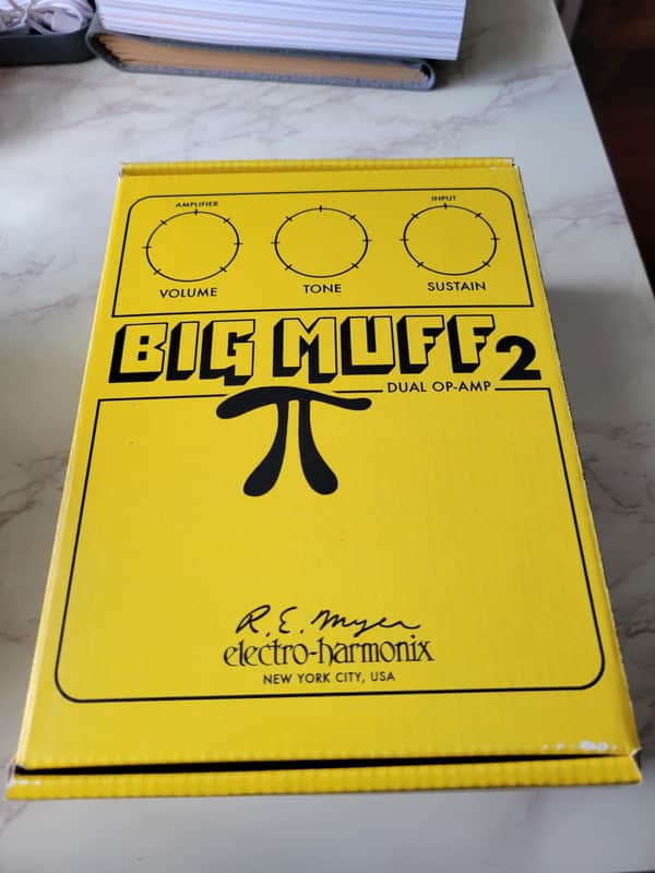 Electro-Harmonix / JHS Big Muff Pi 2 Third Man Records Yellow 2026 Bundle image 1
