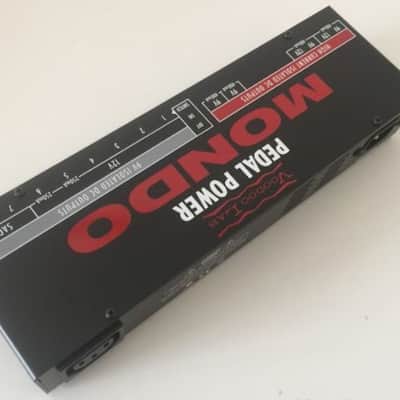 Voodoo Lab MONDO Isolated Power Supply 240v w/ Original box & paperwork image 3