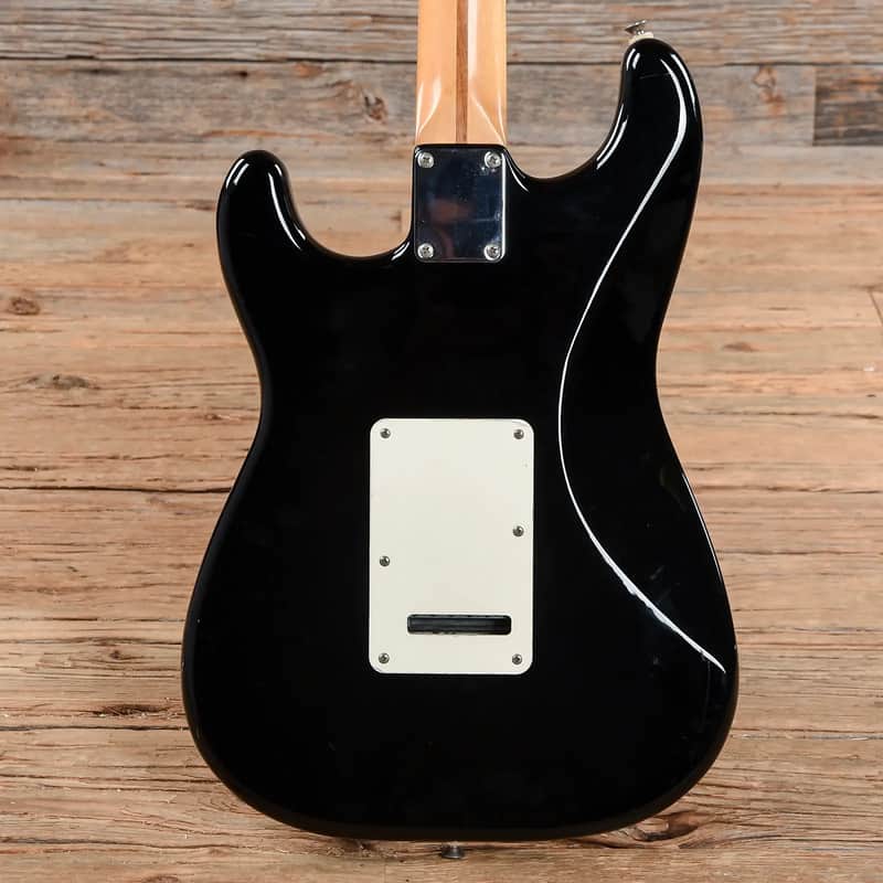 ギター SQUIER BY FENDER STANDARD STRATOCASTER Fender 