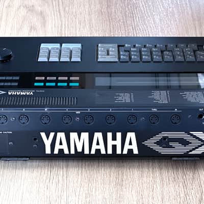 Yamaha QX1 Legendary & Rare Flagship Midi Sequencer image 4