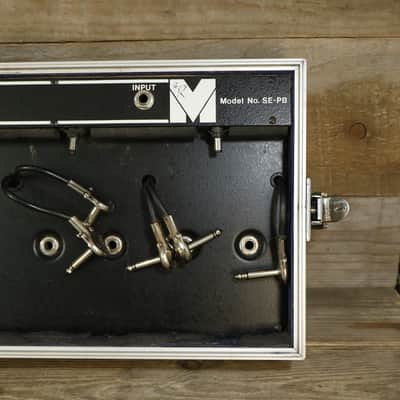 Multivox SE-PB Pedalboard with SE-XP Power Supply (120 volt) carrying case hard case image 6
