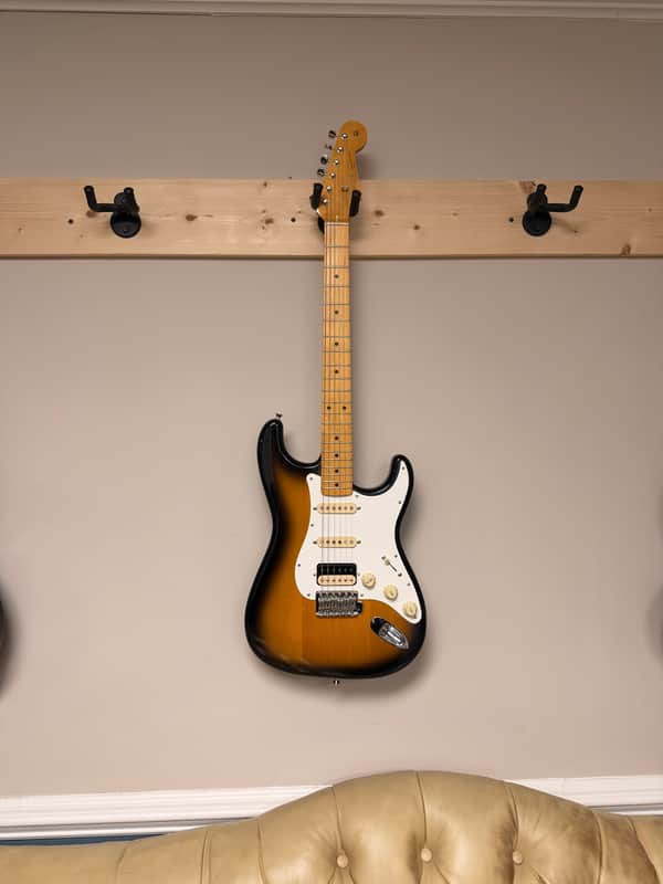 Fender JV Modified '50s Stratocaster HSS 2022 - Present - 2-Tone Sunburst