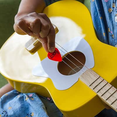 Loog Pro Acoustic kids Guitar 3-strings Ages 6+ Learning App and Lessons Included Yellow image 4