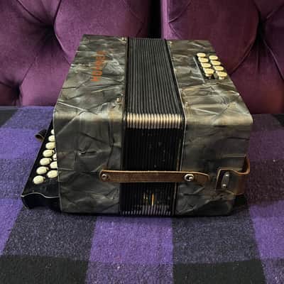 Hohner Pre-Pokerwork C/F Button Accordion image 5