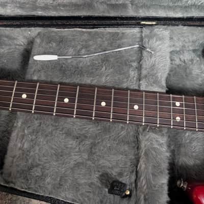 2005 Fender Highway One Stratocaster with Rosewood Fretboard - Crimson Red Transparent image 12