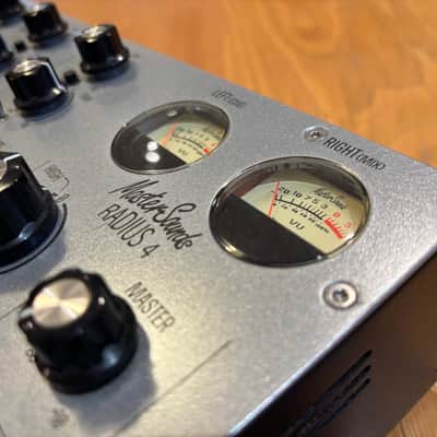 Mastersounds Radius 4 rotary mixer image 3