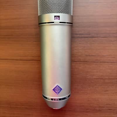 Neumann U 87 Ai Large Diaphragm Multipattern Condenser Microphone