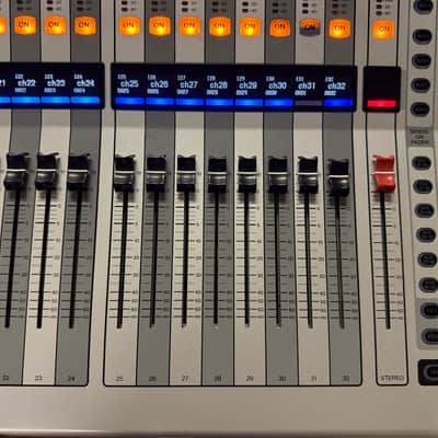 Yamaha TF5 48 Input Digital Mixing Console image 5