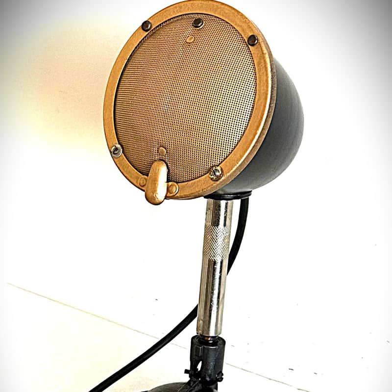 Vintage 1930's-style Customized Desktop "Announce" Dynamic Microphone, working image 1