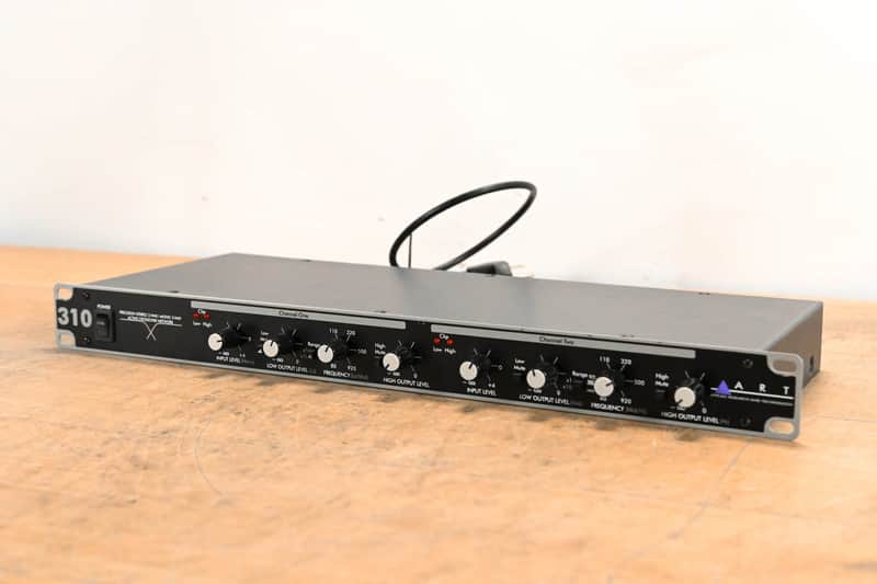 ART 310 Stereo 2-Way/Mono 3-Way Crossover CG01VKD image 1