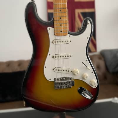 Greco SE Super Sounds Stratocaster 1977 - Sunburst image 2
