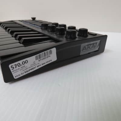 Akai MPK Mini Blackout 25-Key USB MIDI Keyboard Controller - Preowned image 4