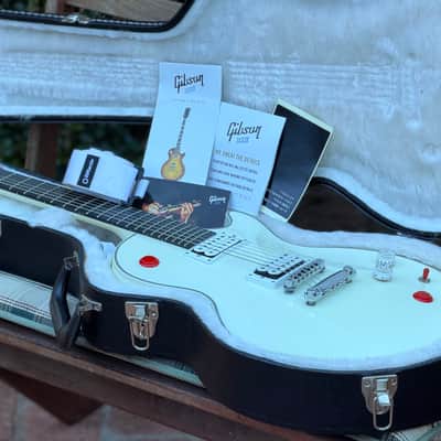 Gibson Signature Les Paul Guitar with OHSC 2012 - Excellent image 3