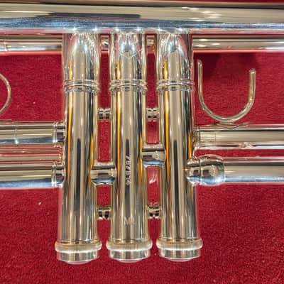 Bach 180S43 Stradivarius Professional Model Bb Trumpet Silver-Plated w/ Original Carrying Case, Mouthpieces & Mute image 4