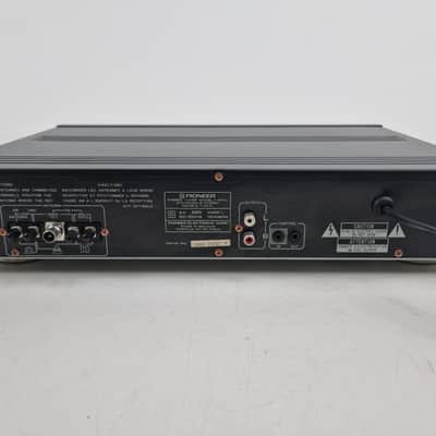 Pioneer F-447L - FM/AM Digital Synthesizer Tuner image 12