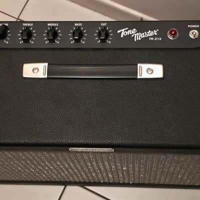Fender Tone Master FR-212 1000-Watt 2x12" Active Guitar Speaker Cabinet Black image 4