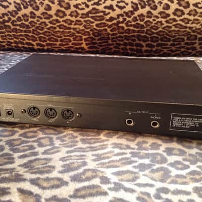 Roland MT-32 Multi-Timbral Sound Module image 4