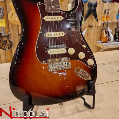 Fender American Professional II Stratocaster HSS, Rosewood Fingerboard, 3-Color Sunburst image 4