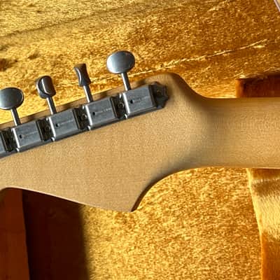 2014 Fender Custom Shop 1964 Stratocaster Shoreline Gold Flamed Maple Neck Closet Classic image 13