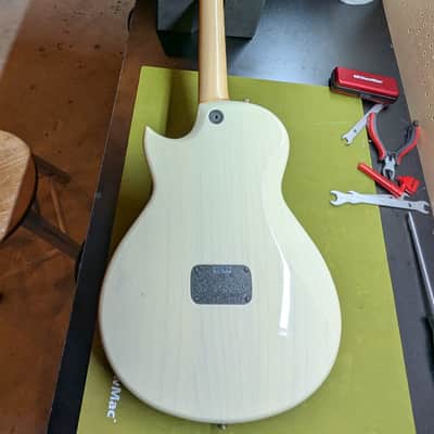 2007 - 2014 Taylor SB1-X Solidbody Classic with Top-Load Bridge - Trans White image 3