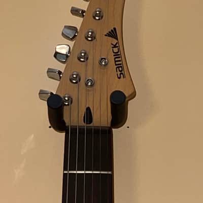 samick Stratocaster  - black image 3