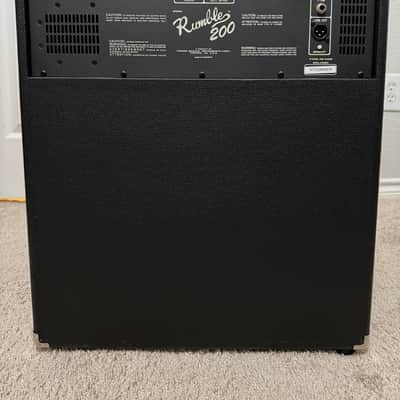 Fender Rumble 200 V3 200-Watt 1x15" Bass Combo 2015 - Present - Black image 3