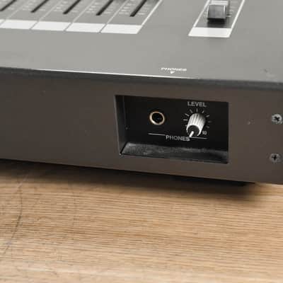 Roland M-400 48-Channel Live Digital Mixing Console CG007C7 image 4