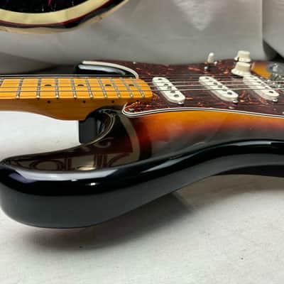 Fender Deluxe Roadhouse Stratocaster Guitar 2008 - Brown Sunburst / Maple neck image 14