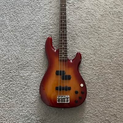 Fender Deluxe Series Zone Bass 2003 - 2006 | Reverb